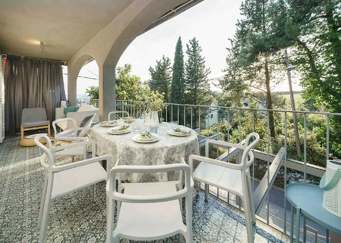 “moment S” Sea House Апартаменты Петрчане