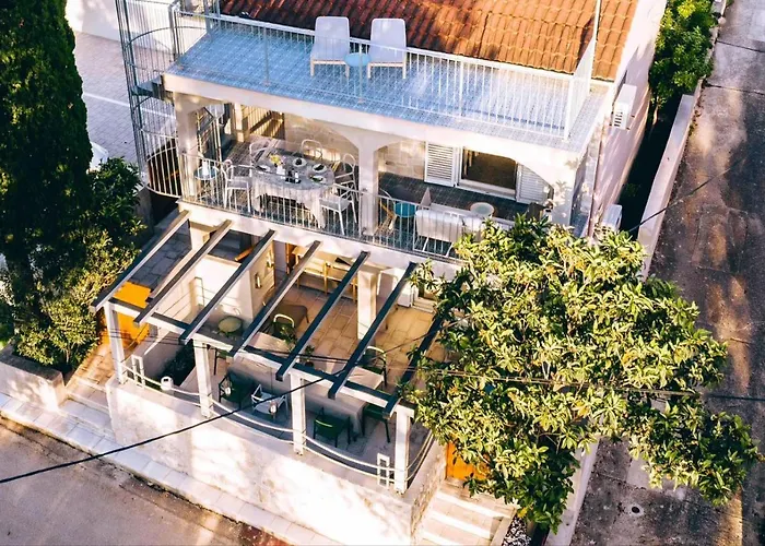 “moment S” Sea House * Петрчане