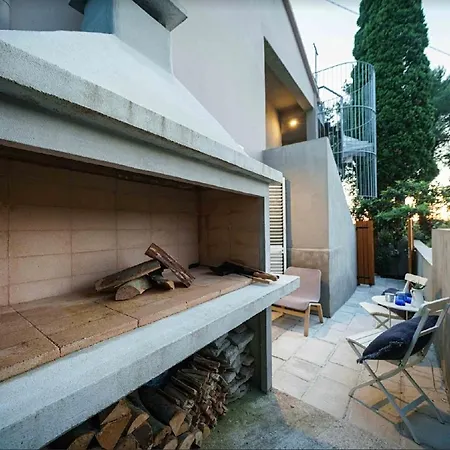 “moment S” Sea House