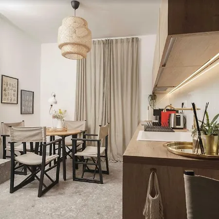 “moment S” Sea House بيتريتْشاني