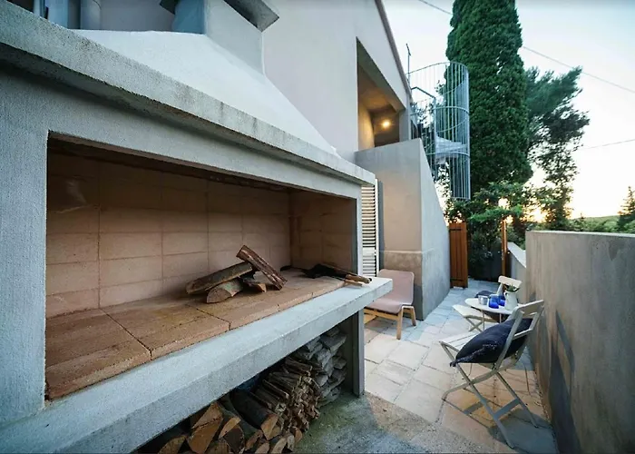 “moment S” Sea House