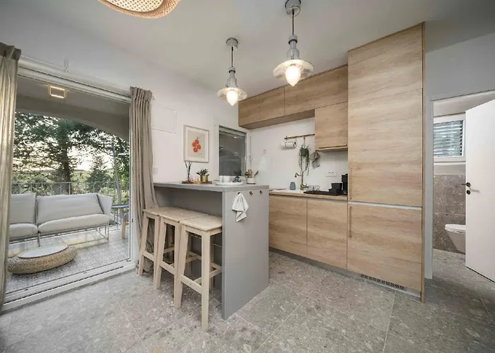 “moment S” Sea House